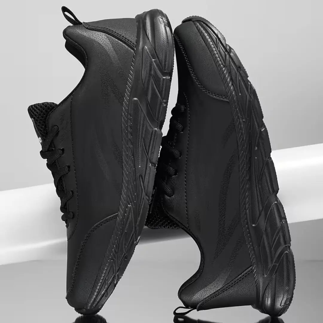 Tenis Stryke™ - Alivio real para pies que trabajan duro